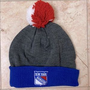 NWT Gray New York Rangers Pom Reebok Hat Beanie